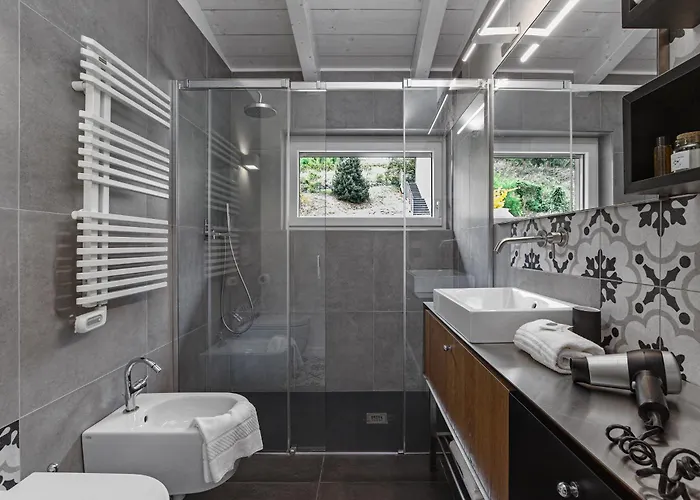 Caffe Maya مازلِيانيكو