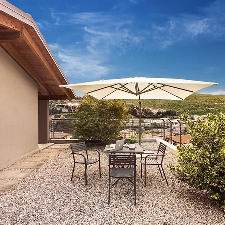 Caffe Maya Tatil Evi