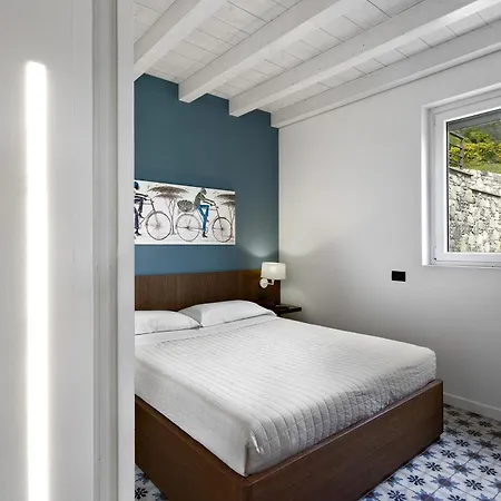 Caffe Maya 度假居 *