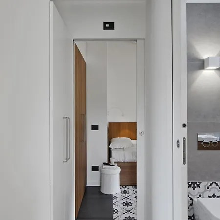 Caffe Maya * 马斯利尼科