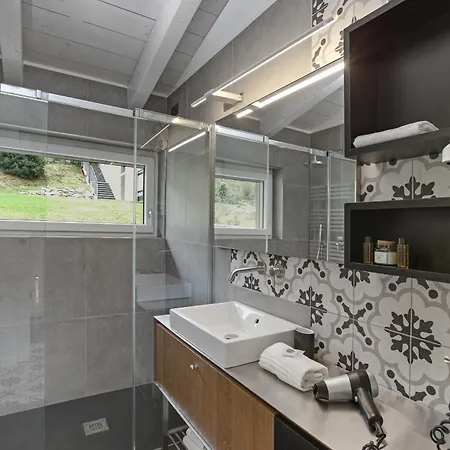 度假居 Caffe Maya 马斯利尼科