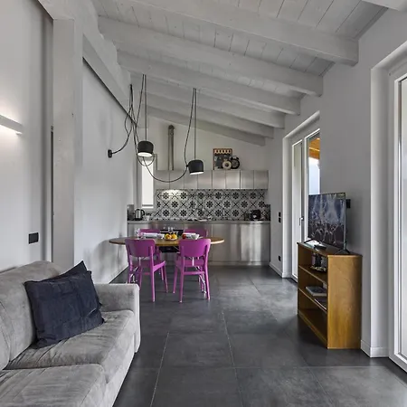 Caffe Maya * 马斯利尼科